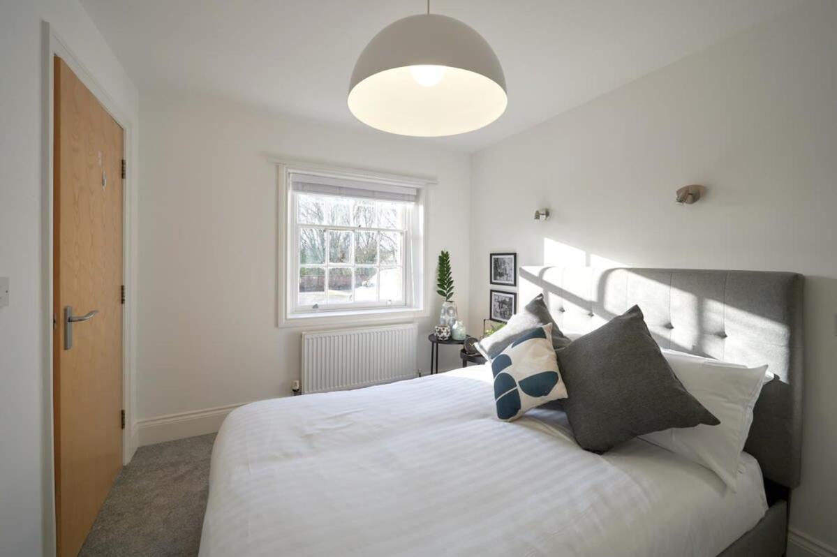 A Stylish Apartment With Parking In Preston Preston  Exterior photo