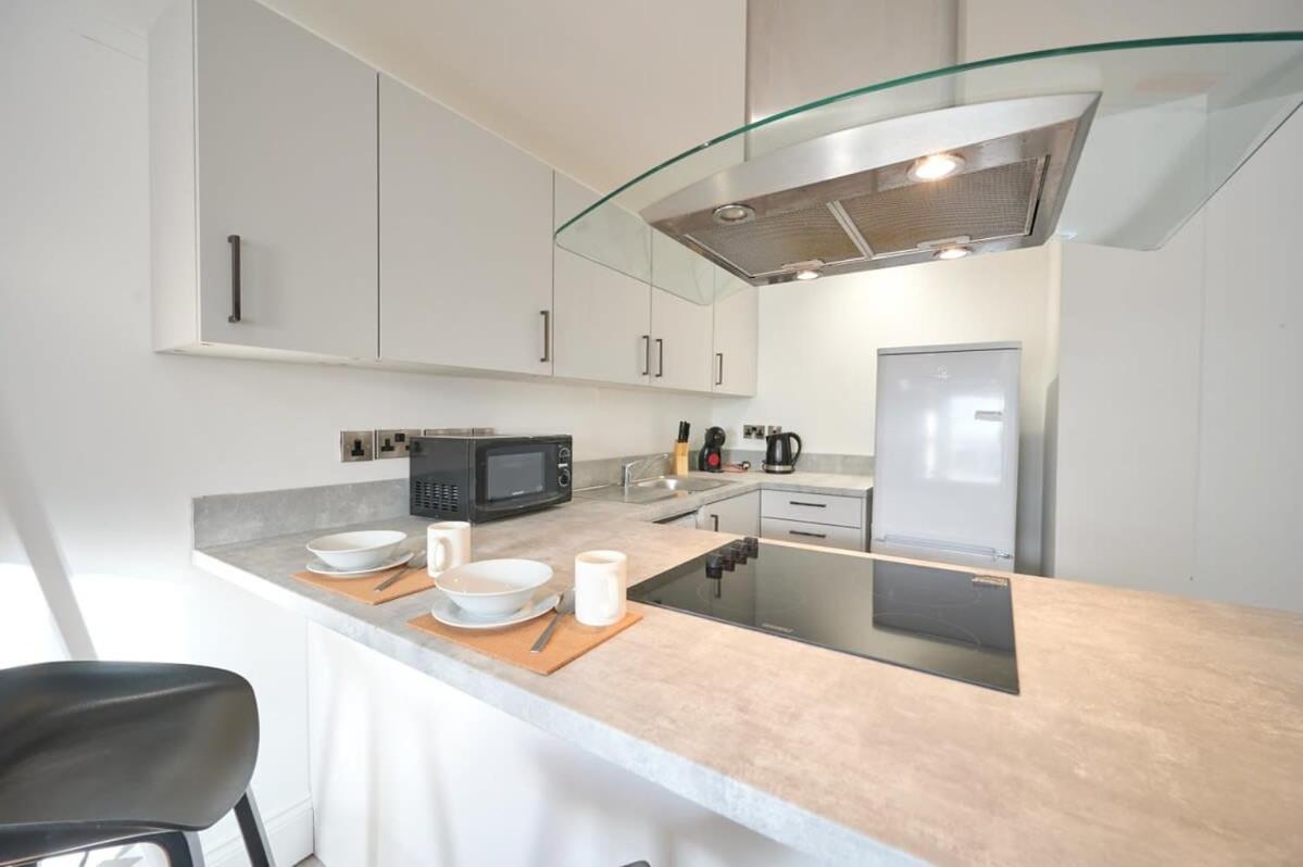 A Stylish Apartment With Parking In Preston Preston  Exterior photo