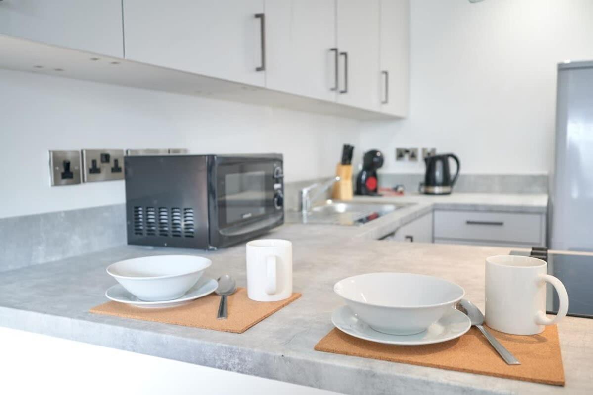 A Stylish Apartment With Parking In Preston Preston  Exterior photo